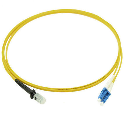 LC/ SC/ FC/ ST/ MU/ MTRJ/ MPO/ DIN/ SMA/ D4/ SFF के लिए E2000 फाइबर पैच कॉर्ड