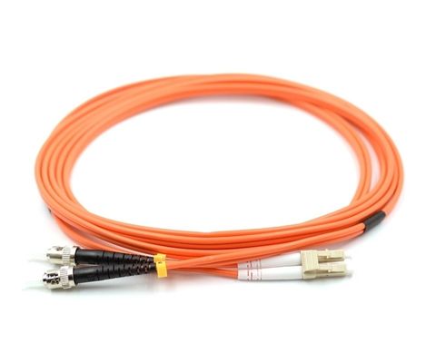 अनुकूलित OFNP ऑप्टिकल फाइबर पैच कॉर्ड 45dB आर्द्रता≤85%RH